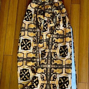 PLT Thigh split maxi skirt